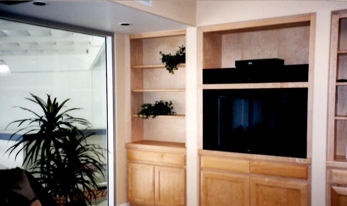 Airport Hangar Apartment